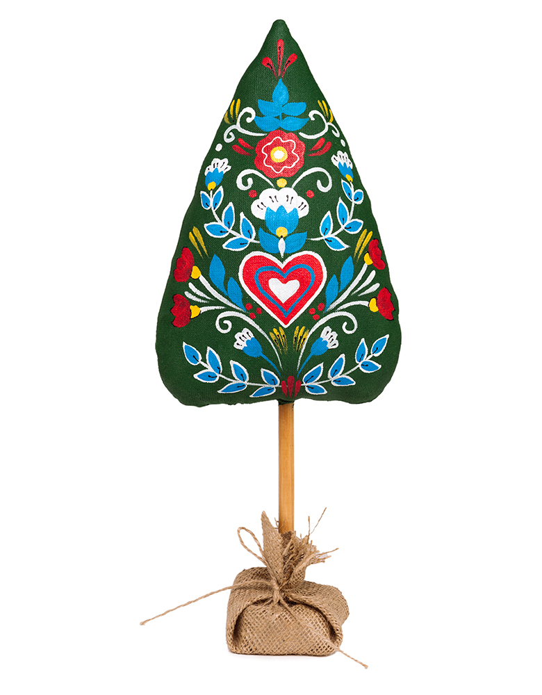 Handmade Decorative Figurine – Medium Christmas Tree with Heart - Image 5