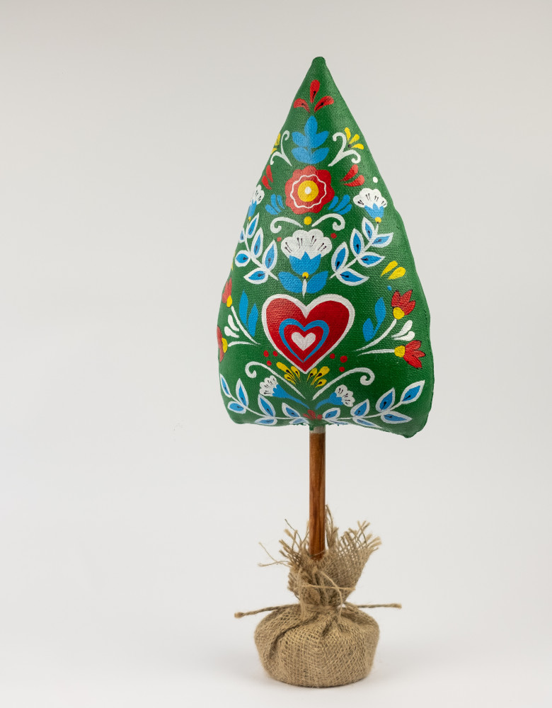 Handmade Decorative Figurine – Medium Christmas Tree with Heart - Image 2