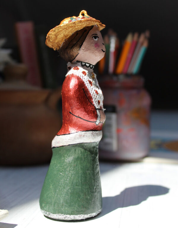 Handcrafted Sculpture – Solomiya Krushelnytska - Image 3