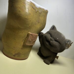 Ваза, яка знає всі твої таємниці😉/ A vase that knows all your secrets