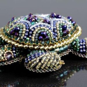 Gold Turtle Brooch “Jamila”