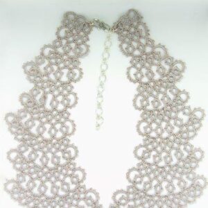 Cream Lace Beaded Collar “Retro”