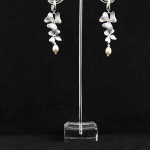 Rhodium Pearl Flower Earrings “Persi”