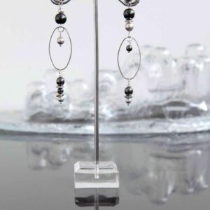 Asymmetrical Black and Gray Pearl Earrings “Minimalist”