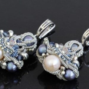 Lace Pearl Earrings “Anita”