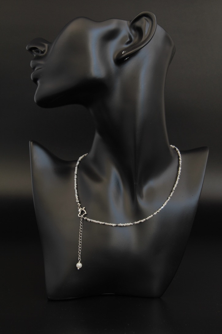 White Pearl Choker Necklace “Bella” - Image 5