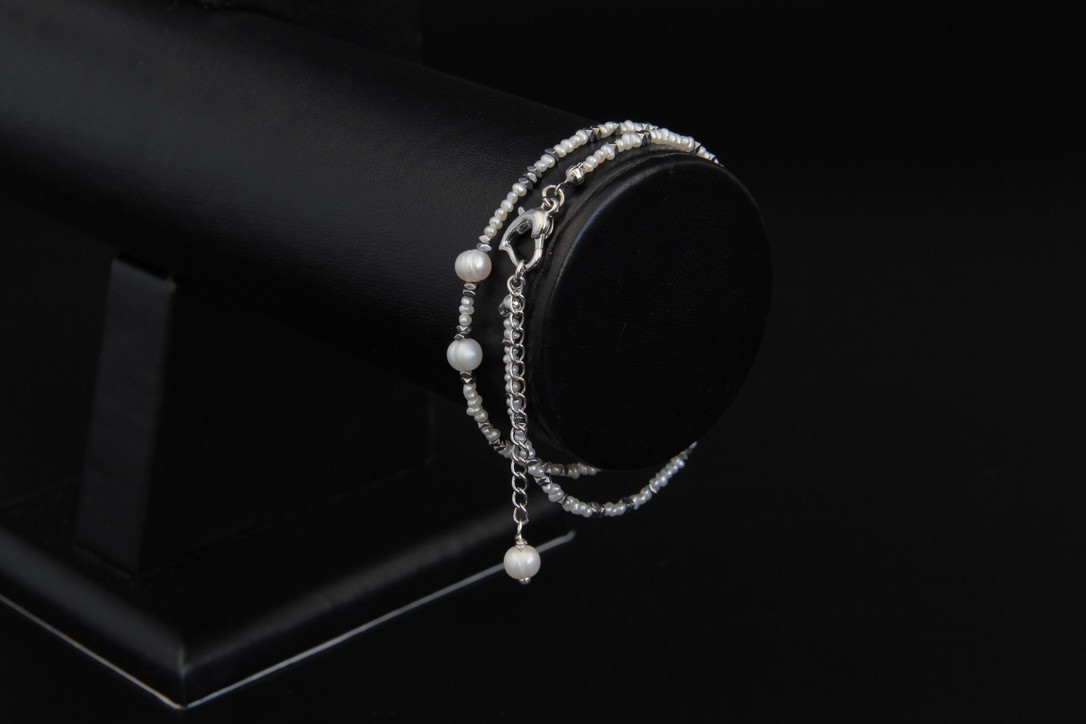 White Pearl Choker Necklace “Bella” - Image 4