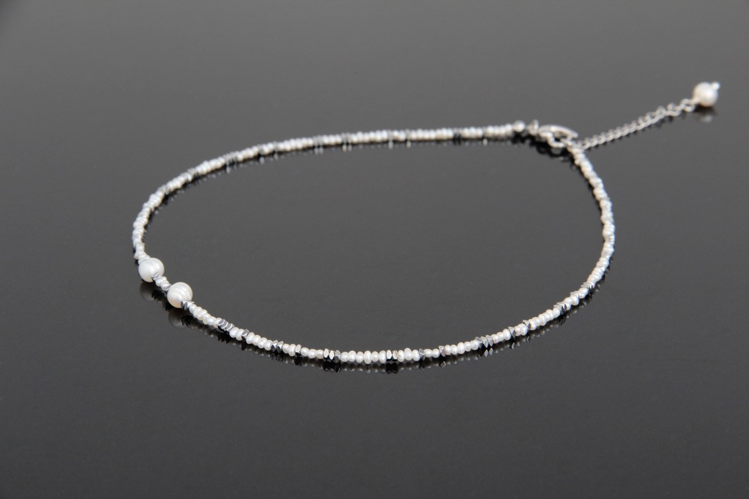 White Pearl Choker Necklace “Bella”