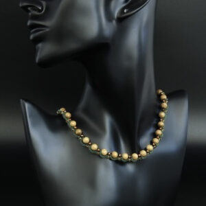 Green Lace Choker with Wooden Beads “Juniper”