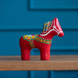 Handcrafted Dalahast Horse Sculpture – Hand-Painted (Large)