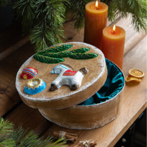 Gift Box – Horse on the Christmas Tree