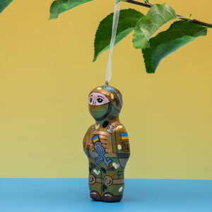 Handcrafted Sculpture – Defender