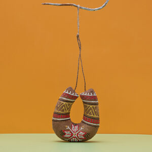 Coffee-Scented Horseshoe with Red Ornament