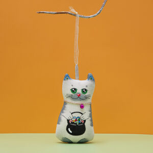 Vanilla-Scented Souvenir – Cat with Pot