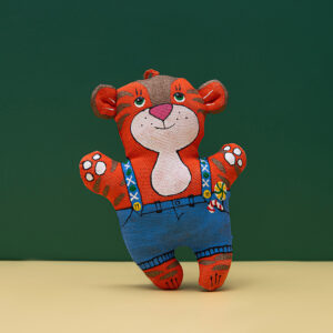 Souvenir – Tiger in Blue Trousers