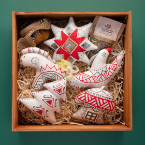 Ornament Set – Silver-Red Collection (Wooden Box)