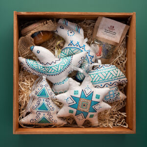 Ornament Set – Snowy Morning (Wooden Box)