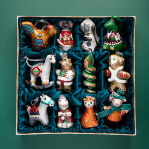 Gift Set – 12 Symbols of the Year (Square Box)