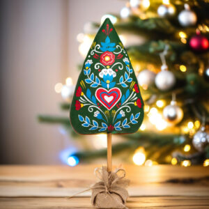 Handmade Decorative Figurine – Medium Christmas Tree with Heart