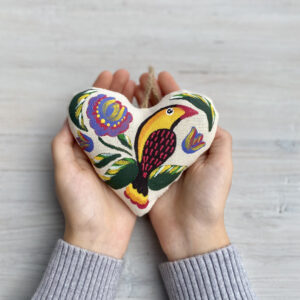 Vanilla-Scented Souvenir – Heart with Yellow Bird