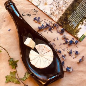 Champagne Dark Lay Bottle Plate